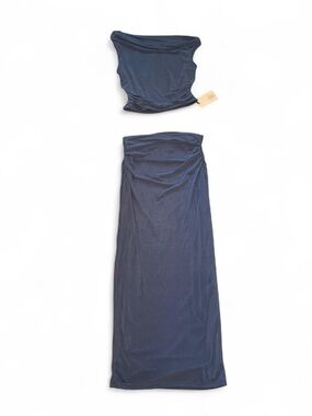 Vacation SHEIN Navy blue maxi skirt and top matching set in a size medium🗻